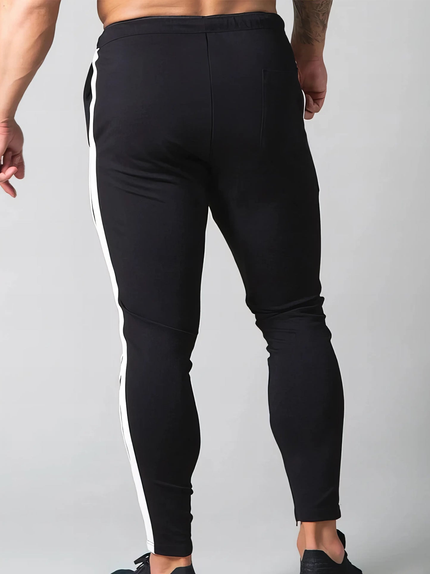 Sculpt Stripe Training Jogger